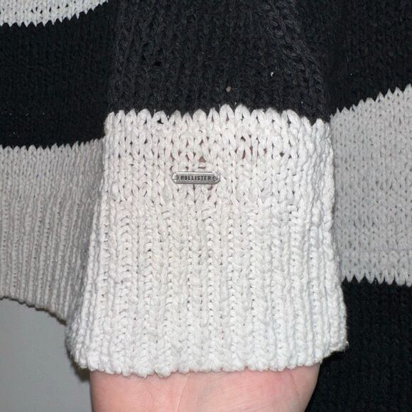 Hollister Size Small Black White Stripe Crop Sweater Intentionally Distressed - Picture 4 of 9